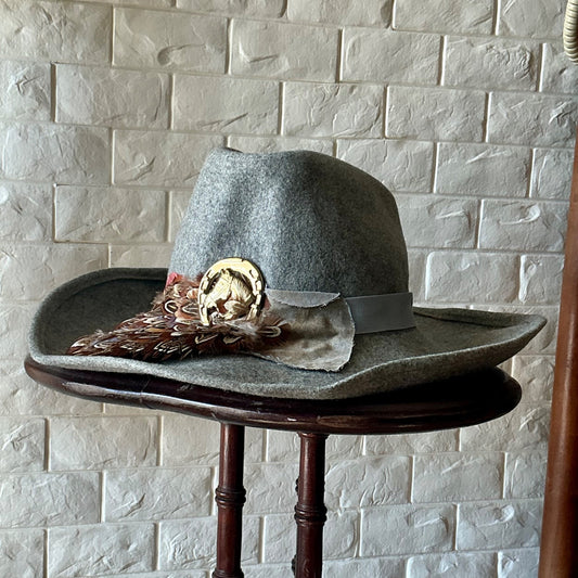 Vintage Peachfelt Grey Felt Hat Gold-Tone Horse Head Emblem + Pheasant Feathers