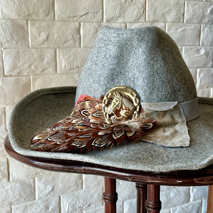 Vintage Peachfelt Grey Felt Hat Gold-Tone Horse Head Emblem + Pheasant Feathers