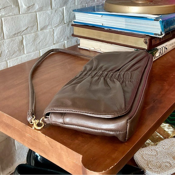 Vintage 90s Y2K apostrophe Pleated Leather Bag