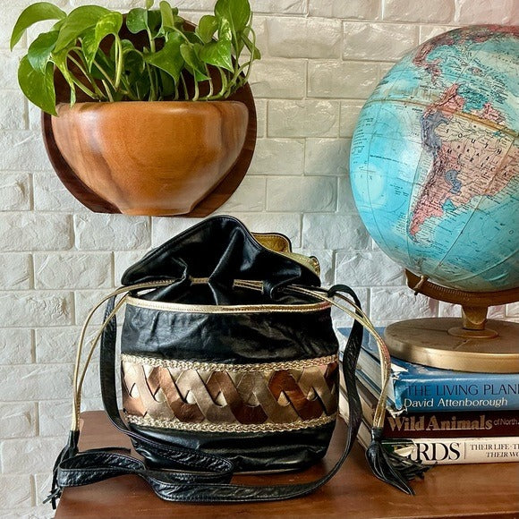 Vintage 1980s 90s Leather Drawstring Bucket Bag