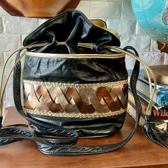 Vintage 1980s 90s Leather Drawstring Bucket Bag