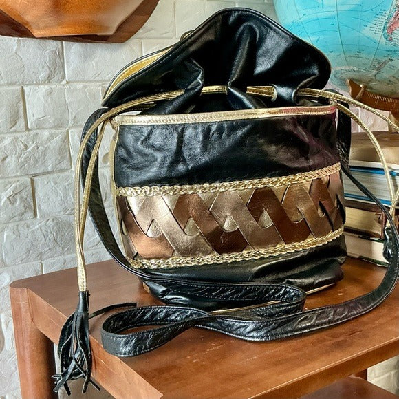 Vintage 1980s 90s Leather Drawstring Bucket Bag