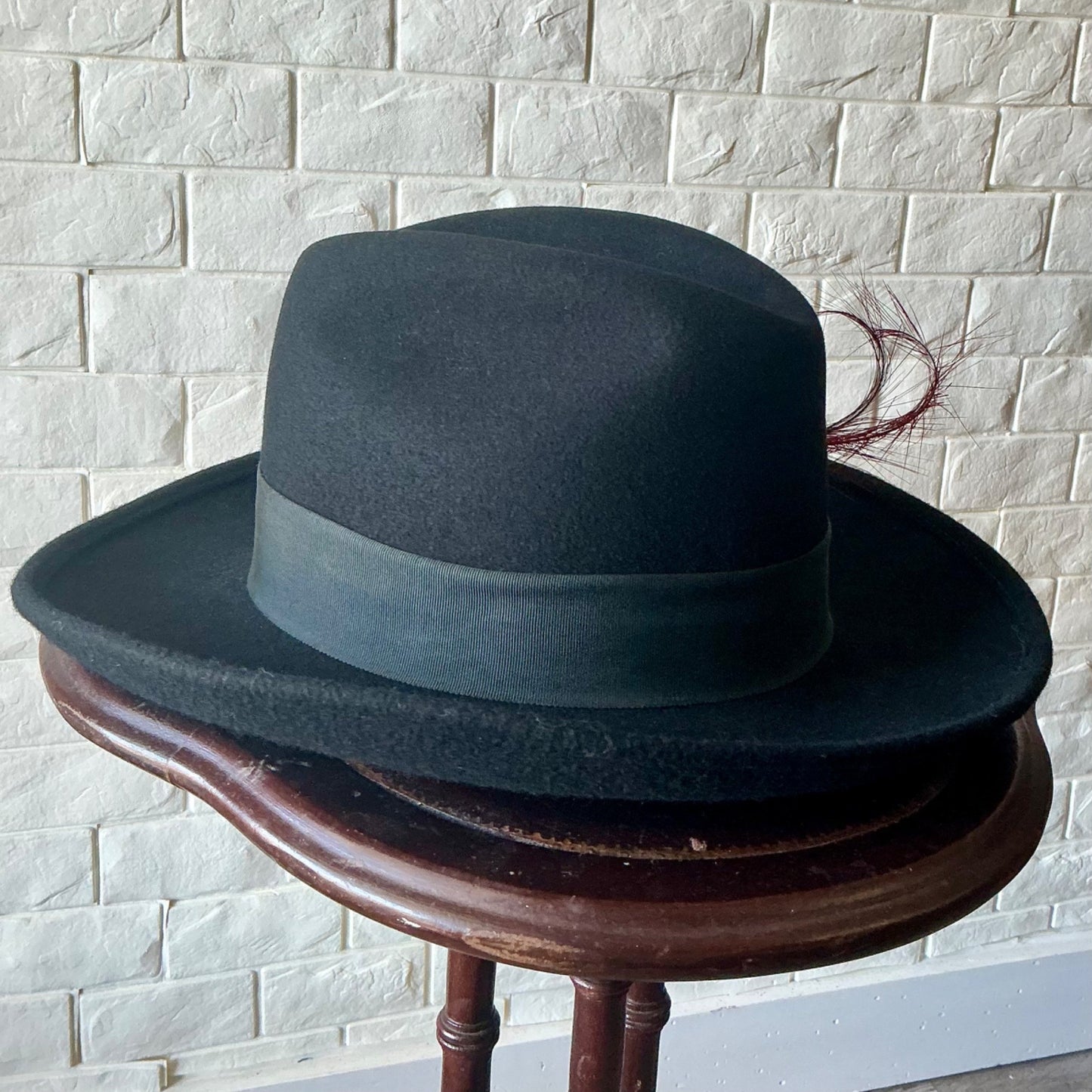 Vintage Georgi Newman Marcus Felt Feathered Hat